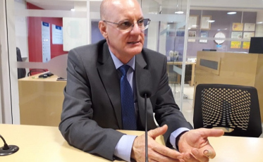 Governador anunciará mais de R$ 100 milhões para a educação