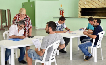 Seletiva de emprego atrai 150 interessados