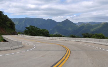 Tráfego na Serra da Rocinha retorna ao sistema de comboio