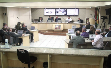 Salvaro pede mais R$ 18 milhões para fechar contas