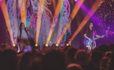 Maiara & Maraisa para mais de 25 mil pessoas