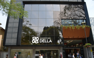 Della entregou quase R$ 60 mil em vale presentes