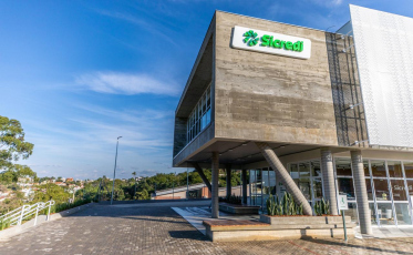 Sicredi lança Programa Nacional de educação financeira