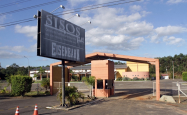 Sisos Hall agora é igreja Abba Pai 