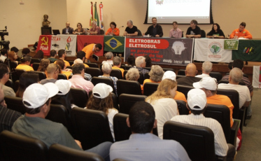 Privatização de empresas estatais é debatida na Alesc