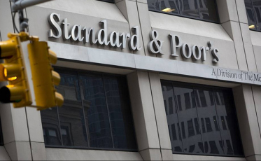 Standard & Poor's rebaixa Brasil para três níveis abaixo do grau de investimento