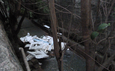 Famcri busca responsáveis pelo descarte no Rio Criciúma