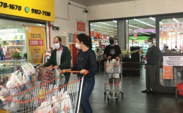 Supermercados não têm mais restrição de lotação