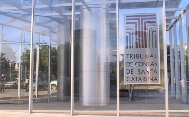 Os motivos da suspensão do aumento do salário dos procuradores