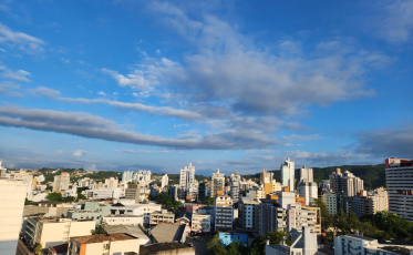 ((Áudio)) Roupa no varal e olho no tempo! Risco de chuva permanece na região