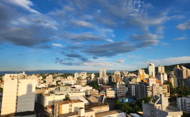 ((Áudio)) Frente fria chega à região e reduz temperatura prevista para esta quinta-feira