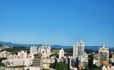 ((Áudio)) Vai dar praia! Sol e temperaturas amenas abrem o final de semana