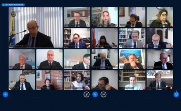 TJSC converte julgamento do reajuste da PGE em diligência