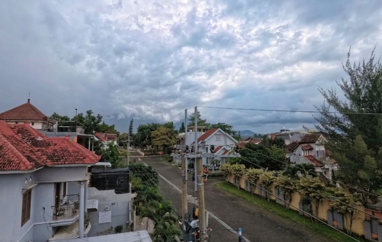 Previsão indica calor moderado e chance de chuva leve
