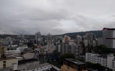 Chuva segue até sexta. Fim de semana será nublado