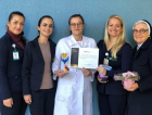 Técnica de Enfermagem do HSJ recebe homenagem estadual
