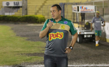 Hercílio Luz anuncia novo técnico (VÍDEO)