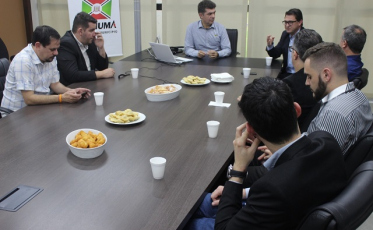 Grupo da Secretaria de Tecnologia da Informação de Foz do Iguaçu visita Criciúma