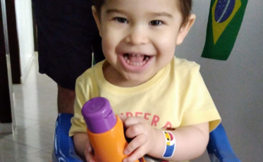 Justiça determina bloqueio de R$ 5 milhões do Estado para o tratamento de Thobias