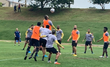 O Criciúma muda para mudar