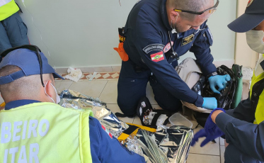 Troca de tiros deixa ferido em Balneário Arroio do Silva