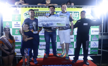 Campeões comemoram vitórias no Arrancadão