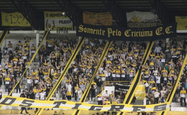 Catarinense só a partir de junho e com portões fechados