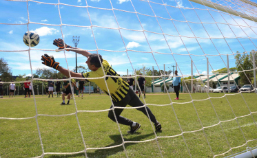 Torneio de pênaltis reúne mais de vinte duplas no Mampituba
