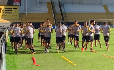 Gianezini e Maicon fora do jogo de sábado (VÍDEOS)