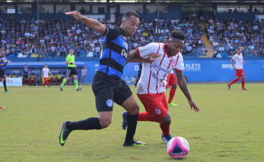 Hercílio e Brusque na frente na Copa SC