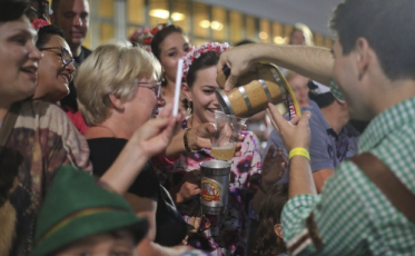 Hospitalidade aprovada por quase 100% dos turistas estrangeiros