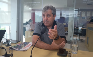 Kleina empolgado. Primeiros reforços chegando