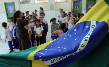O hino na escola, tradição que se mantém