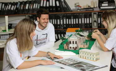 Edital da Udesc oferece 34 vagas de professor substituto