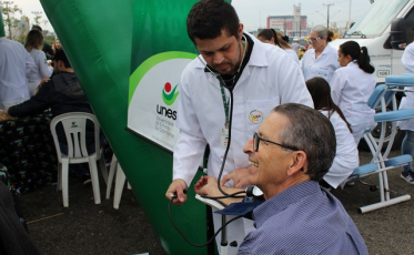 Unesc orienta sobre saúde no desfile de 7 de setembro