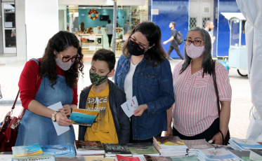 Unesc compartilha biodiversidade na Feira do Livro