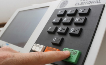Mais de 38 milhões de brasileiros voltam às urnas neste domingo