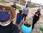 Mesmo com pandemia, voluntários nas ruas embelezando o Rincão