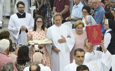 Quatro décadas depois, Vânio é ordenado