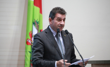 Cobalchini: “Nunca vi um tiroteio tão grande dentro do partido”