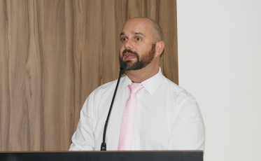 Limpeza do rio Linha Três Ribeirões é solicitada