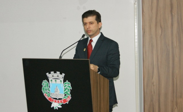 Vereador sugere ensino de Libras nas escolas