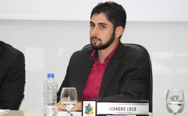 Vereador no Executivo: Câmara derruba projeto