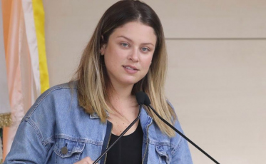 Vereadora questiona participação de Criciúma em programa de Segurança Pública nas escolas