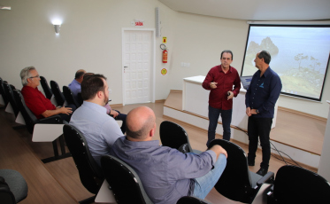 Vereadores de Criciúma visitam o Cisam-Sul