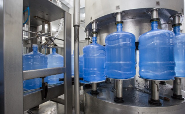 Número da Central de Atendimento à Mulher será incluído em garrafões d'água