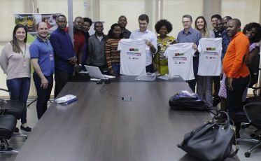 Estudantes angolanos realizam visita técnica na Prefeitura