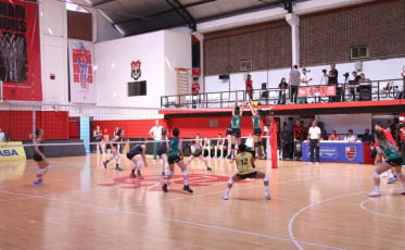 Vôlei Mampi vence Fluminense F.C. e está classificado para semifinal do CBI