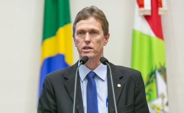 Deputado ataca resultado da concessão da 101: 