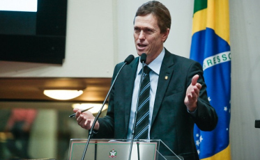 Obras rodoviárias municipalizadas custam menos